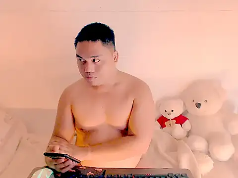 Snapshot of Hardking_69 chatting on September 12, 2025, 2:17 pm Hardking 69 online show from September 12, 2025, 2:17 pm