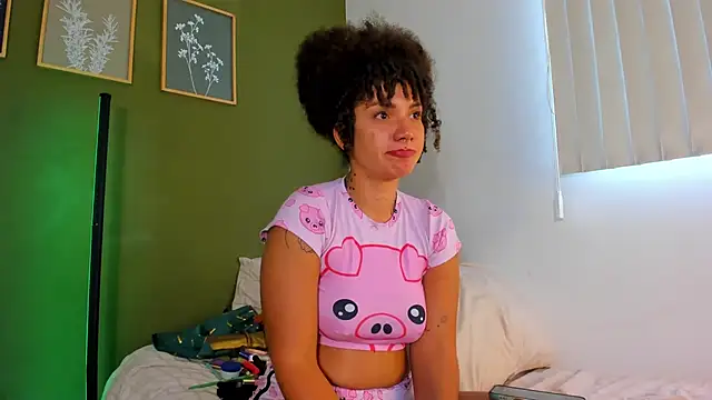 Snapshot of karlye_5 chatting on June 6, 2026, 8:57 pm karlye 5 online show from June 6, 2026, 8:57 pm