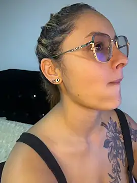 Emiily W online show from March 24, 2026, 6:13 pm