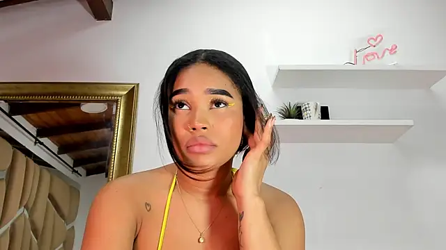 Snapshot of naia_blessed chatting on February 25, 2025, 1:20 am naia blessed online show from February 25, 2025, 1:20 am