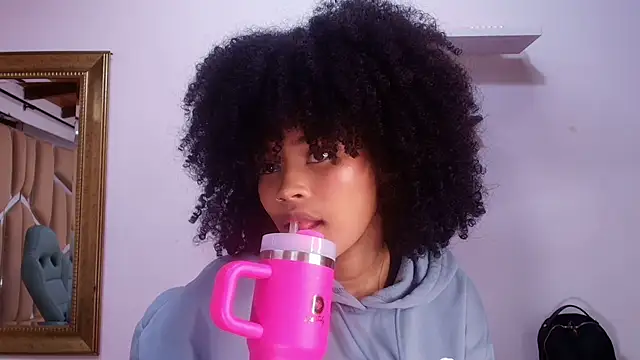 Snapshot of naia_blessed chatting on September 30, 2025, 7:19 pm naia blessed online show from September 30, 2025, 7:19 pm