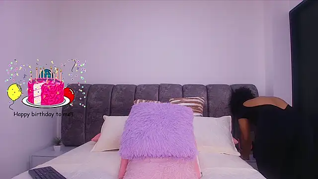 Snapshot of naia_blessed chatting on November 5, 2025, 7:14 pm naia blessed online show from November 5, 2025, 7:14 pm