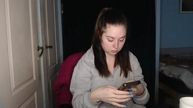 ryhhnnagold99 online show from March 1, 2026, 8:33 pm