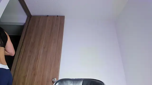 my lovely mia online show from April 30, 2026, 3:24 am