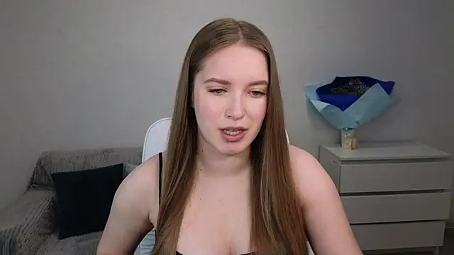 Snapshot of EvaMaddison chatting on January 9, 2025, 6:27 am EvaMaddison online show from January 9, 2025, 6:27 am