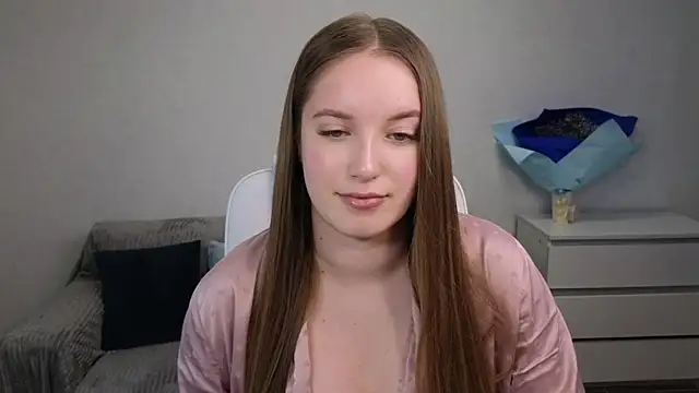 Snapshot of EvaMaddison chatting on January 15, 2025, 8:51 am EvaMaddison online show from January 15, 2025, 8:51 am