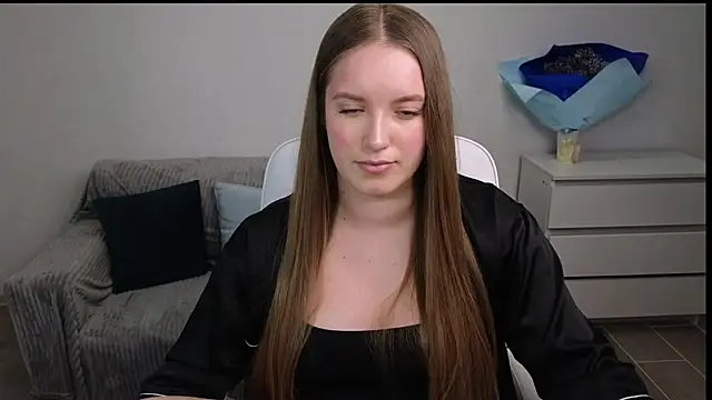 Snapshot of EvaMaddison chatting on February 3, 2025, 10:03 am EvaMaddison online show from February 3, 2025, 10:03 am