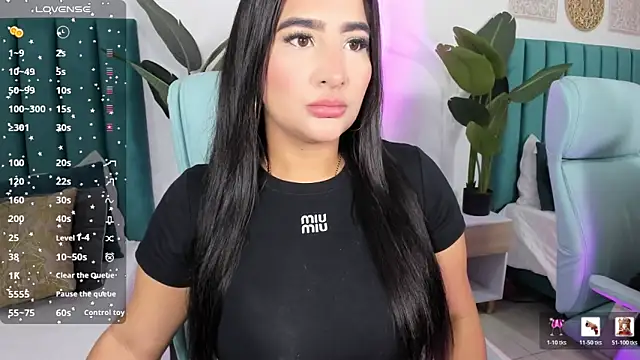 amy-thomson1 online show from March 9, 2026, 12:42 pm