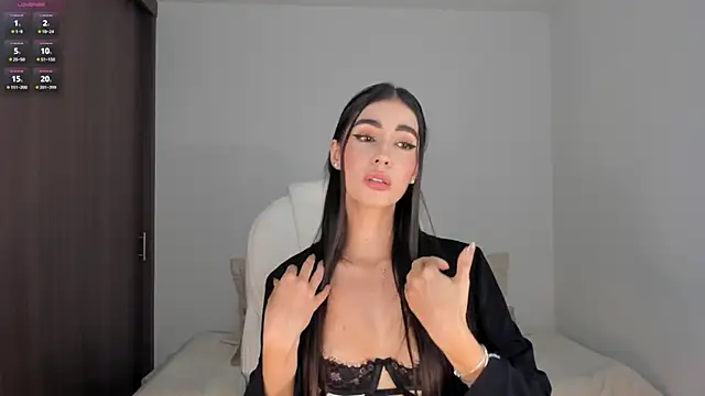 Snapshot of RebeccaBaxter chatting on March 12, 2025, 11:33 pm RebeccaBaxter online show from March 12, 2025, 11:33 pm