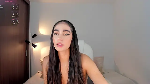 Snapshot of RebeccaBaxter chatting on November 24, 2025, 10:20 pm RebeccaBaxter online show from November 24, 2025, 10:20 pm