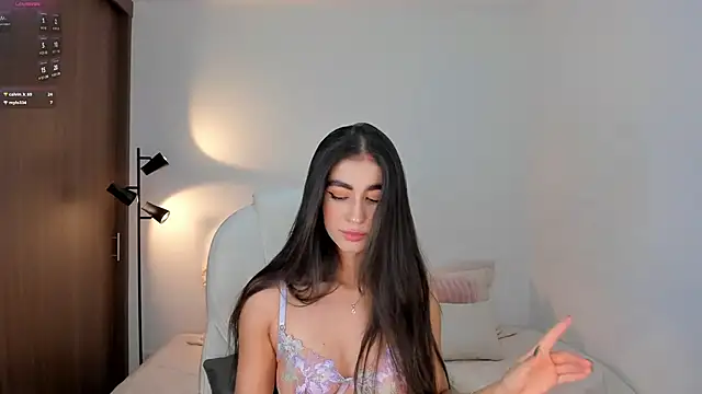 Snapshot of RebeccaBaxter chatting on February 6, 2026, 2:16 am RebeccaBaxter online show from February 6, 2026, 2:16 am