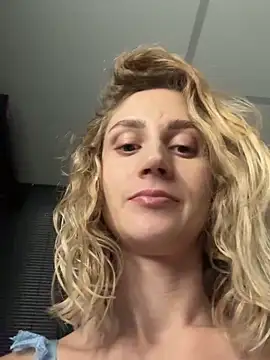 Snapshot of Feral_berry_8133 chatting on September 29, 2025, 7:51 pm Feral berry 8133 online show from September 29, 2025, 7:51 pm