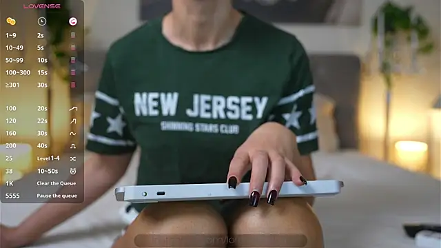 Snapshot of Lorettelorena chatting on December 24, 2024, 7:55 pm Lorettelorena online show from December 24, 2024, 7:55 pm