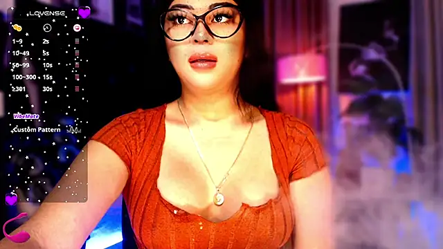 Thalia Cambridge online show from November 2, 2025, 11:07 pm