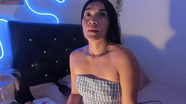 bonie lov online show from July 30, 2026, 3:16 am