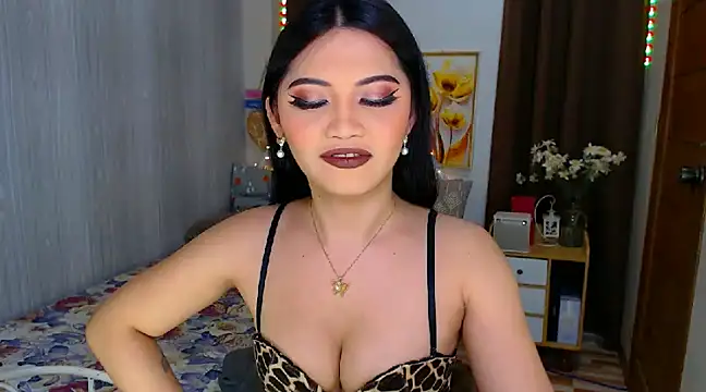 xXCathyJennerXx online show from February 12, 2025, 12:33 pm