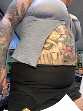 evacheers online show from November 7, 2025, 10:37 am