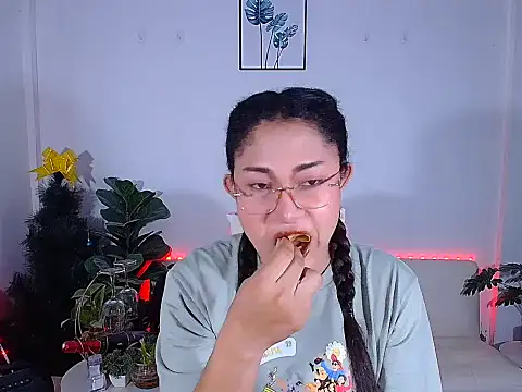 Snapshot of plysaithailand chatting on May 31, 2026, 4:42 am plysaithailand online show from May 31, 2026, 4:42 am