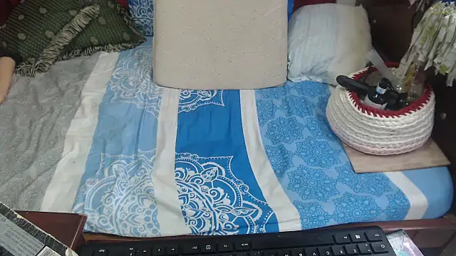 selenax2023 online show from January 24, 2025, 1:24 am