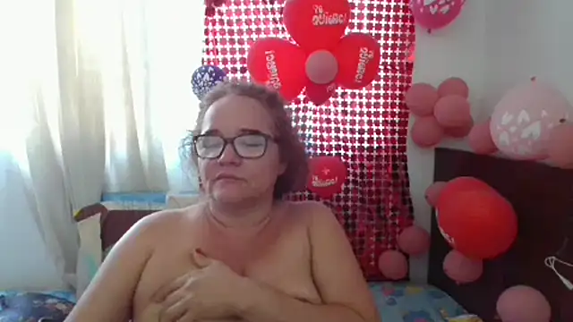 selenax2023 online show from February 16, 2025, 1:38 pm