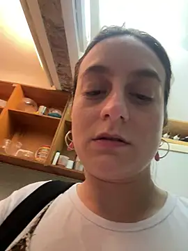 indierotic online show from December 15, 2024, 5:56 am