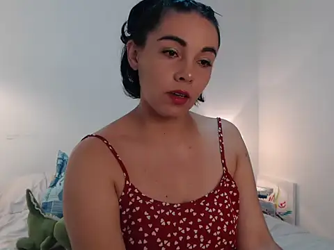 camii 7 online show from March 6, 2025, 4:07 pm