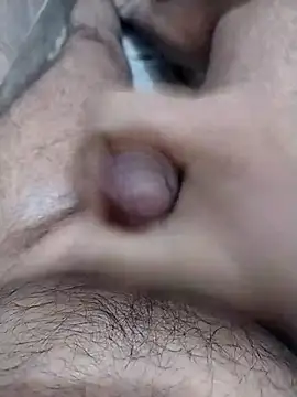 Rajxxxdx4u online show from December 1, 2025, 7:41 pm