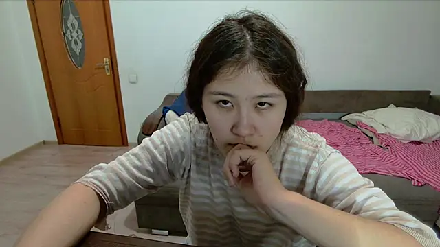 Snapshot of Riz_girl chatting on October 27, 2025, 1:15 pm Riz girl online show from October 27, 2025, 1:15 pm