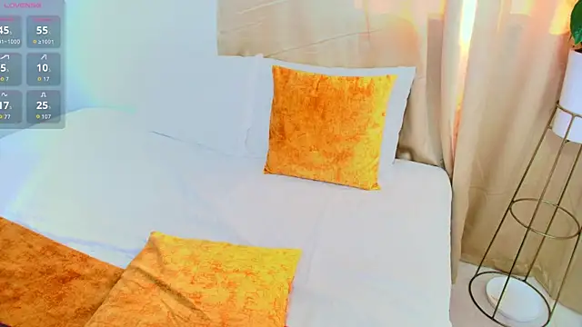 yulina xue online show from September 14, 2025, 9:25 pm