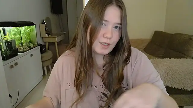 Snapshot of remirann_ chatting on February 1, 2025, 10:26 am remirann online show from February 1, 2025, 10:26 am