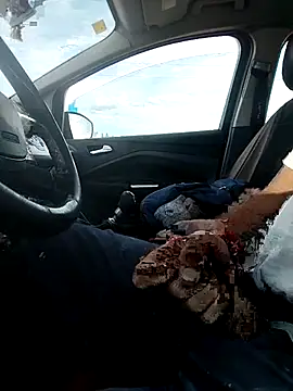 juandi21cm online show from November 6, 2025, 3:13 pm