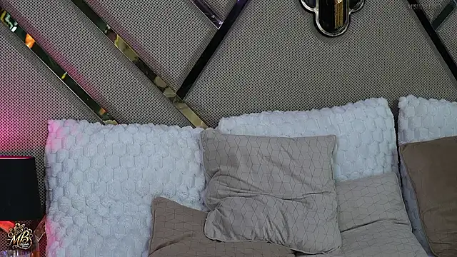 MishaBrizo online show from February 3, 2026, 6:40 am