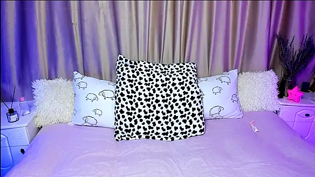 LilyStarlight online show from September 21, 2025, 3:41 am