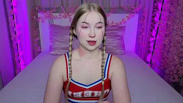 Snapshot of LilyStarlight chatting on July 16, 2026, 3:34 am LilyStarlight online show from July 16, 2026, 3:34 am