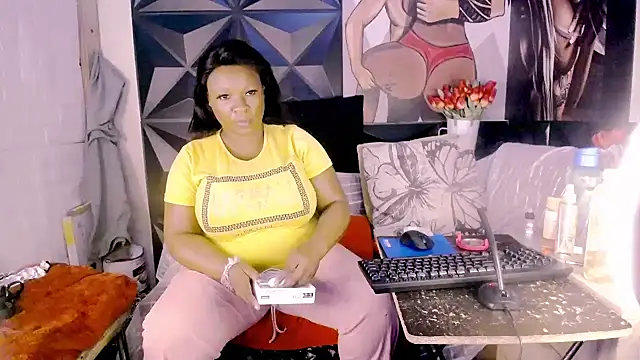 Ebonyfancyface online show from June 25, 2026, 4:22 pm