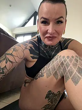 InkedBiitch online show from February 8, 2025, 10:18 am