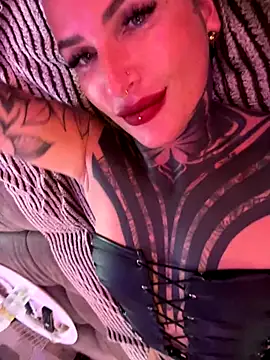 InkedBiitch online show from September 14, 2025, 5:12 pm