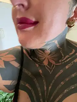 Snapshot of InkedBiitch chatting on August 3, 2026, 11:26 am InkedBiitch online show from August 3, 2026, 11:26 am