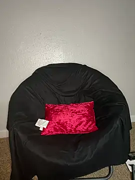 Snapshot of NikkiNoelanii chatting on March 14, 2025, 8:53 am NikkiNoelanii online show from March 14, 2025, 8:53 am