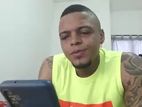 Snapshot of hot_and_naughty_latin chatting on December 13, 2024, 11:13 am hot and naughty latin online show from December 13, 2024, 11:13 am