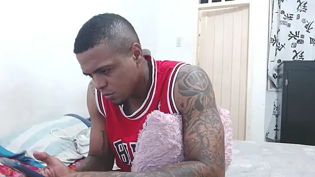 Snapshot of hot_and_naughty_latin chatting on February 21, 2025, 10:28 am hot and naughty latin online show from February 21, 2025, 10:28 am