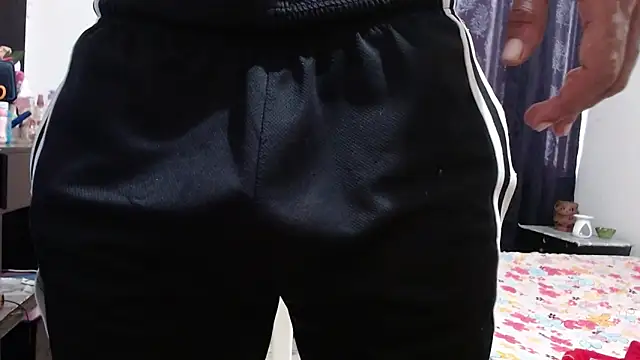 hot and naughty latin online show from September 16, 2025, 5:03 pm