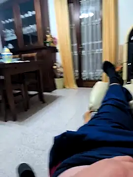 Snapshot of manuel9428 chatting on November 19, 2025, 9:48 pm manuel9428 online show from November 19, 2025, 9:48 pm