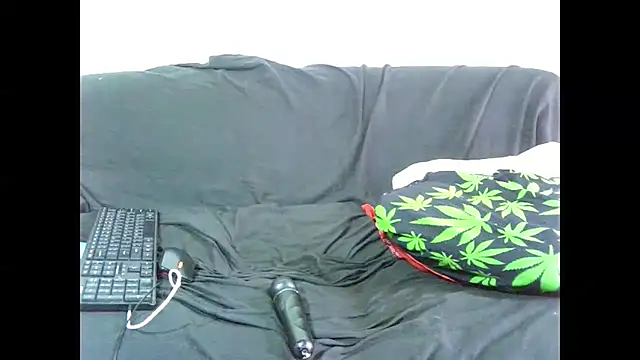 Snapshot of MissParis26 chatting on January 25, 2025, 11:55 am MissParis26 online show from January 25, 2025, 11:55 am