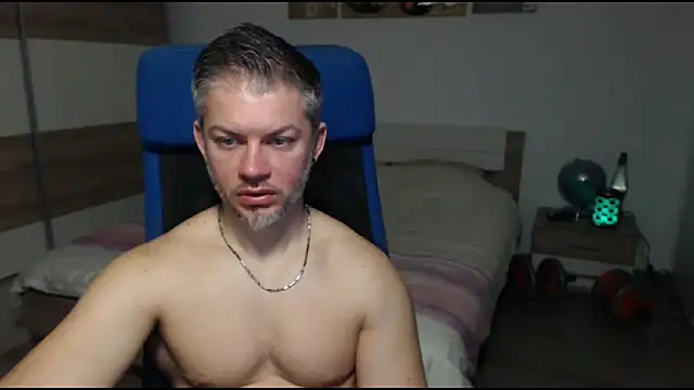 Snapshot of RobbyShawz chatting on March 5, 2025, 5:40 am RobbyShawz online show from March 5, 2025, 5:40 am