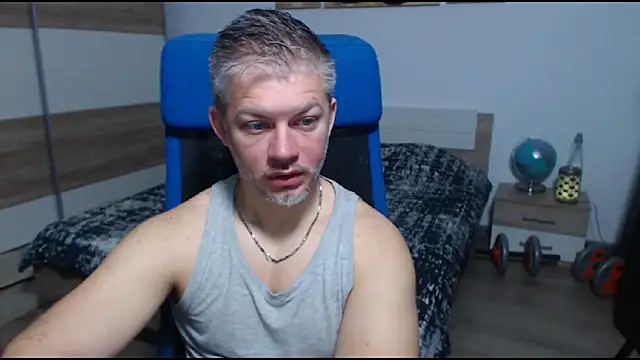 Snapshot of RobbyShawz chatting on November 13, 2025, 5:50 am RobbyShawz online show from November 13, 2025, 5:50 am