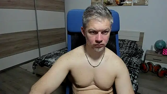 RobbyShawz online show from May 20, 2026, 3:56 am