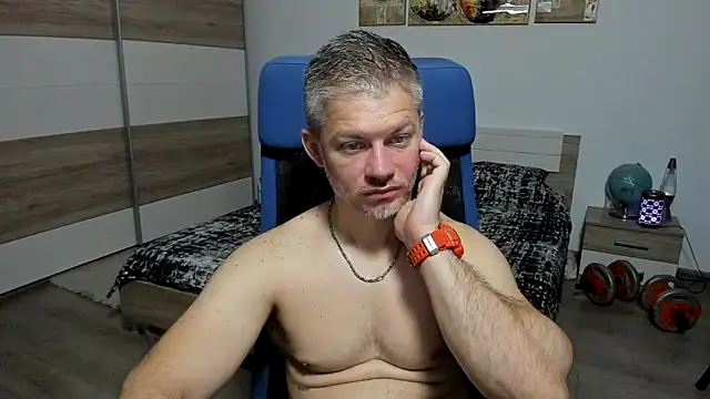 Snapshot of RobbyShawz chatting on June 19, 2026, 4:06 am RobbyShawz online show from June 19, 2026, 4:06 am
