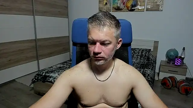 Snapshot of RobbyShawz chatting on June 20, 2026, 4:26 am RobbyShawz online show from June 20, 2026, 4:26 am