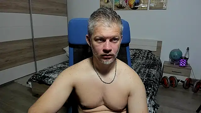 Snapshot of RobbyShawz chatting on June 26, 2026, 4:17 am RobbyShawz online show from June 26, 2026, 4:17 am
